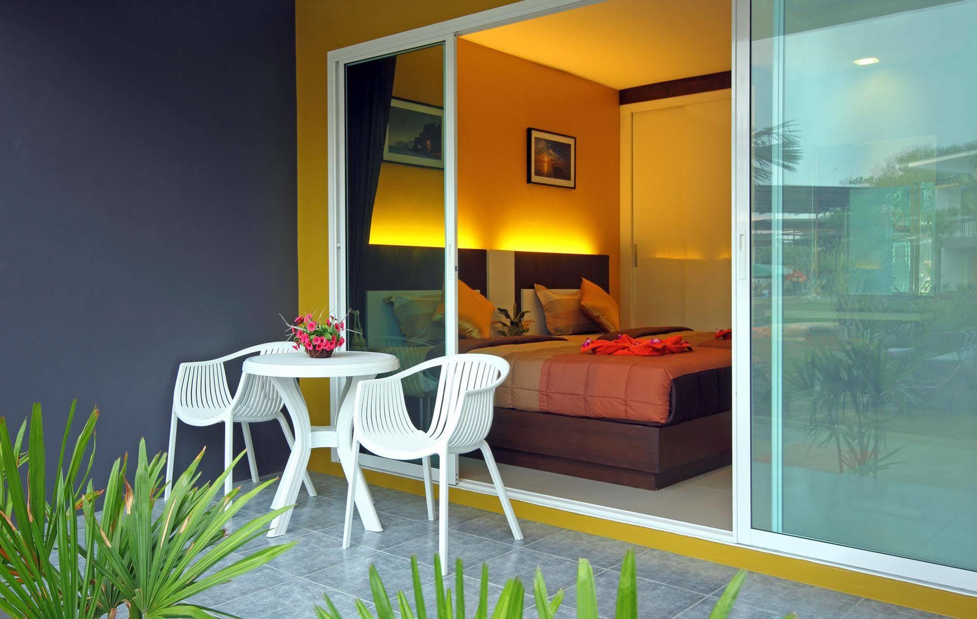 Gypsy Sea View Resort- Phi Phi Island מראה חיצוני תמונה